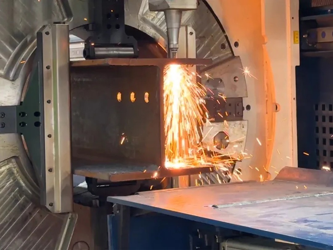 "五轴引领未来：揭秘三维五轴技术的奇妙应用与潜力"